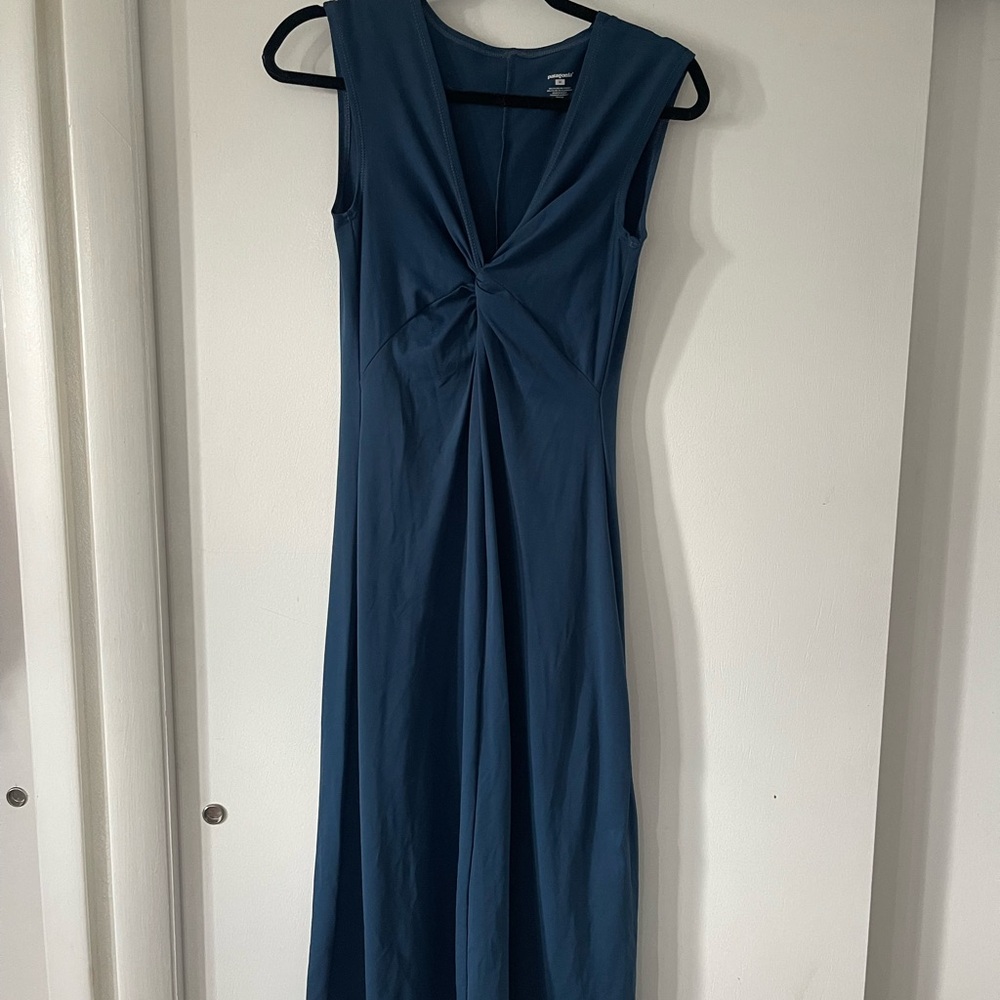 Patagonia Elegant Blue Sleeveless Dress
